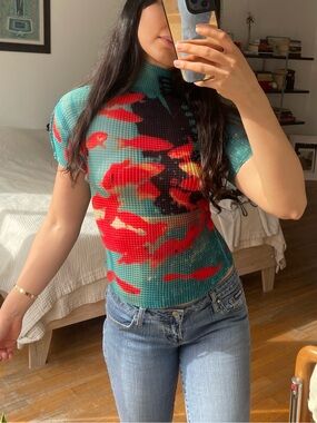 Y2K Textured Plissé Mock Neck Tee